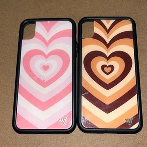 Bundle of two Wildflower IPhone XR phone cases!
